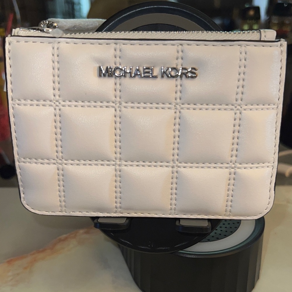 Michael Kors White Quilted Card Case NWOT